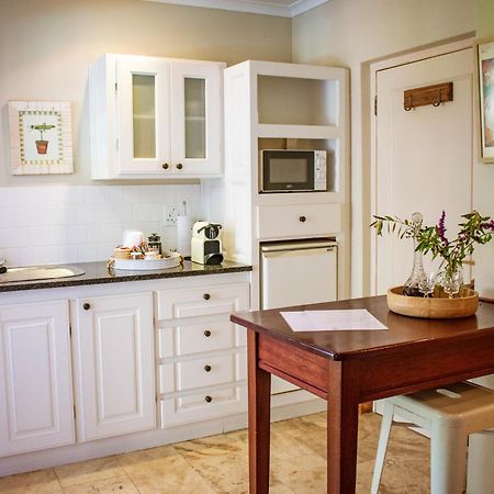 5 Seasons Guest House Στέλενμπος Εξωτερικό φωτογραφία