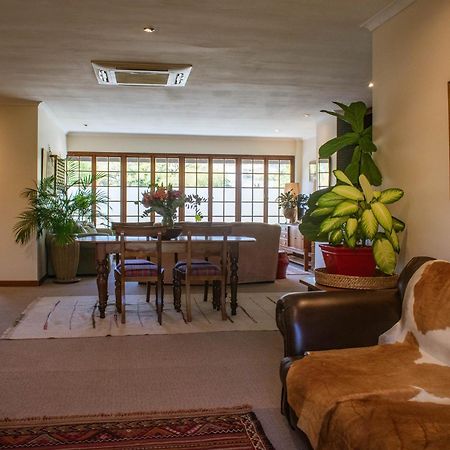 5 Seasons Guest House Στέλενμπος Εξωτερικό φωτογραφία