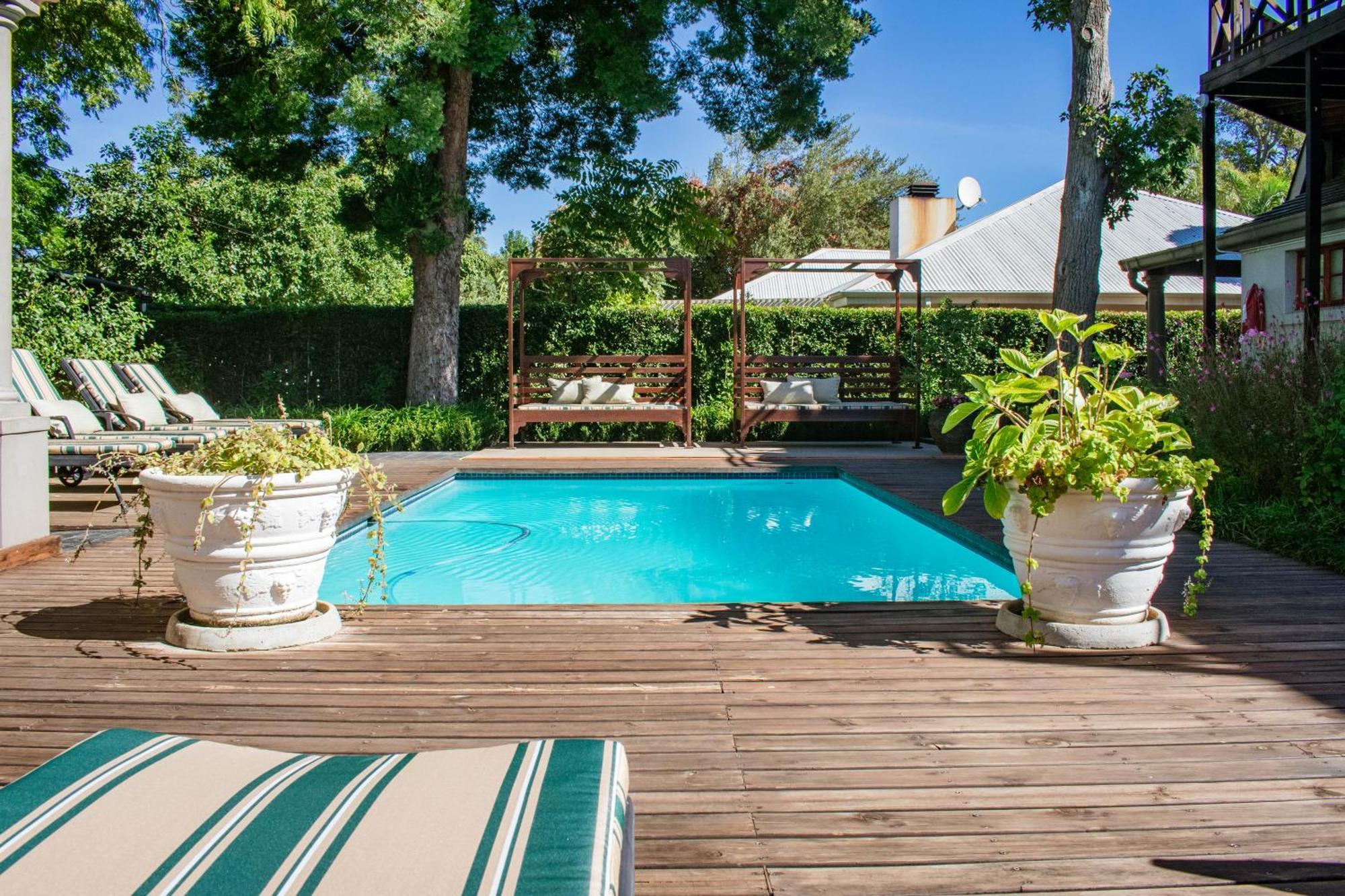 5 Seasons Guest House Στέλενμπος Εξωτερικό φωτογραφία