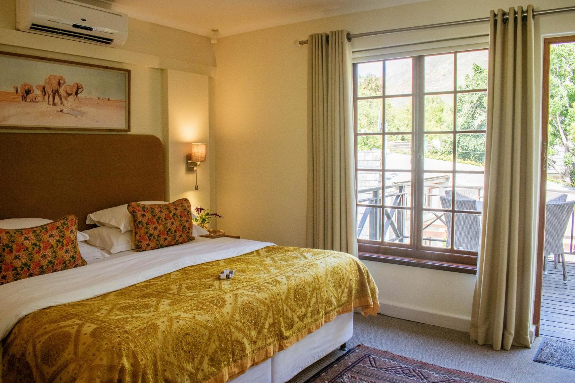5 Seasons Guest House Στέλενμπος Εξωτερικό φωτογραφία