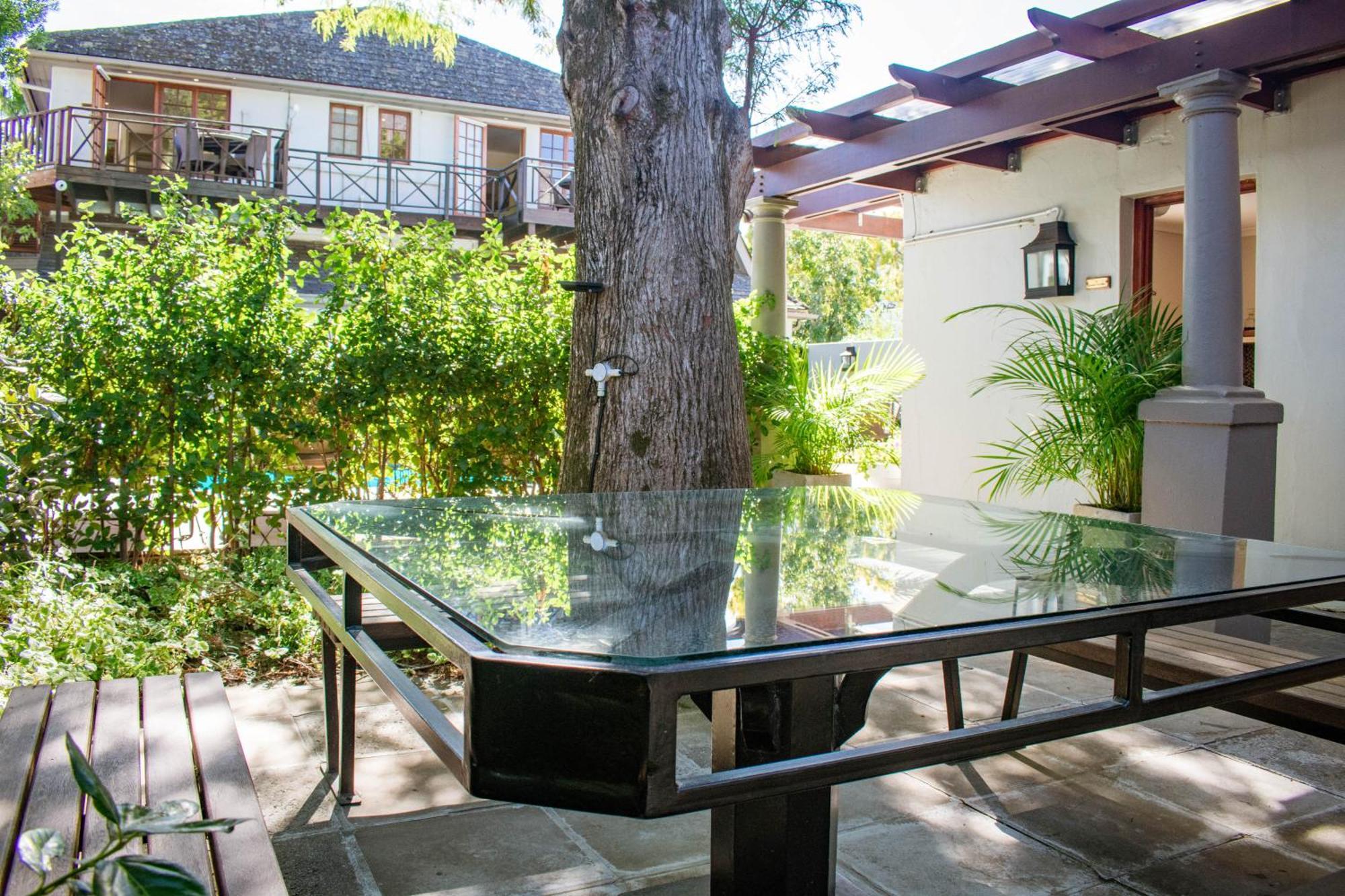 5 Seasons Guest House Στέλενμπος Εξωτερικό φωτογραφία