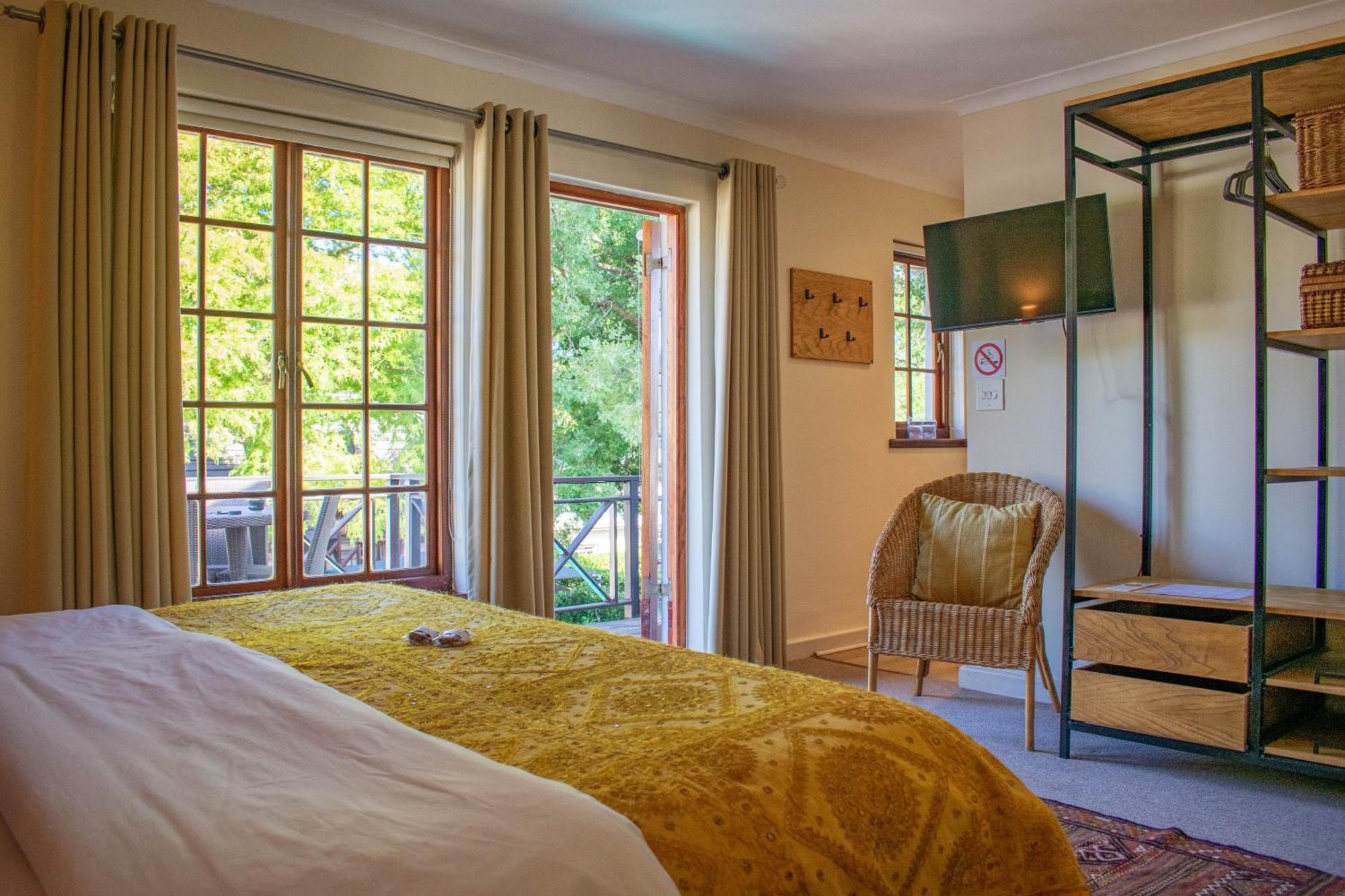 5 Seasons Guest House Στέλενμπος Εξωτερικό φωτογραφία
